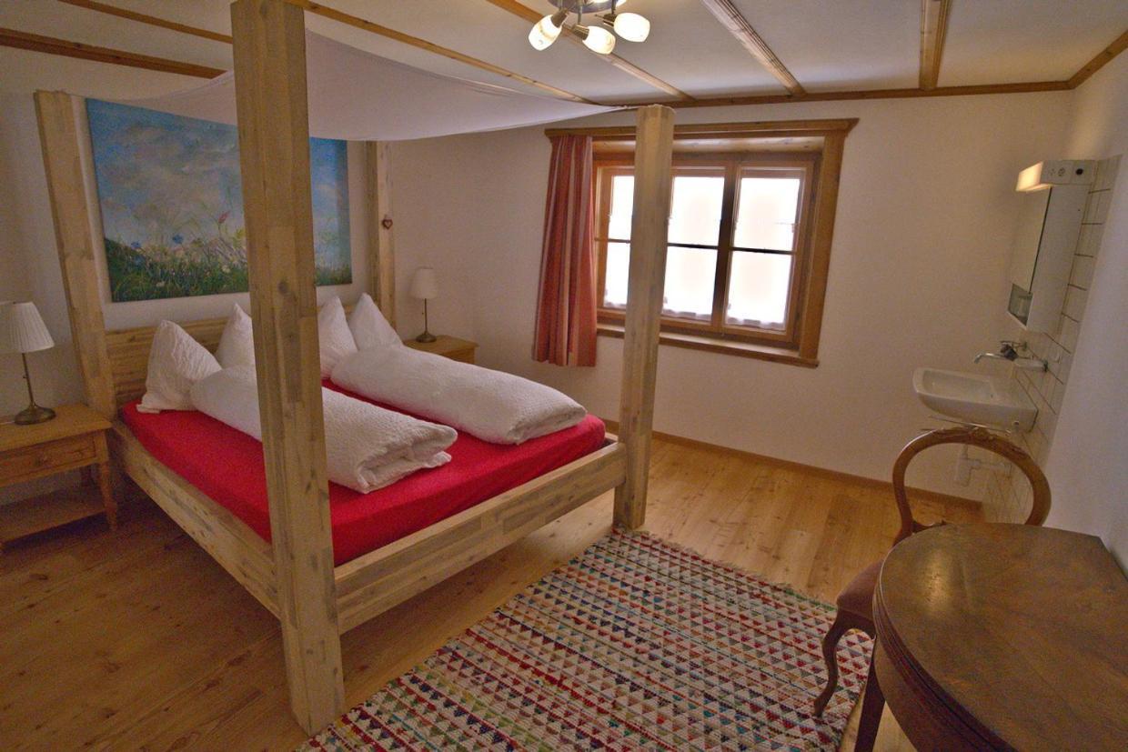 Chasa Sassalba Bed & Breakfast Lu Exterior foto